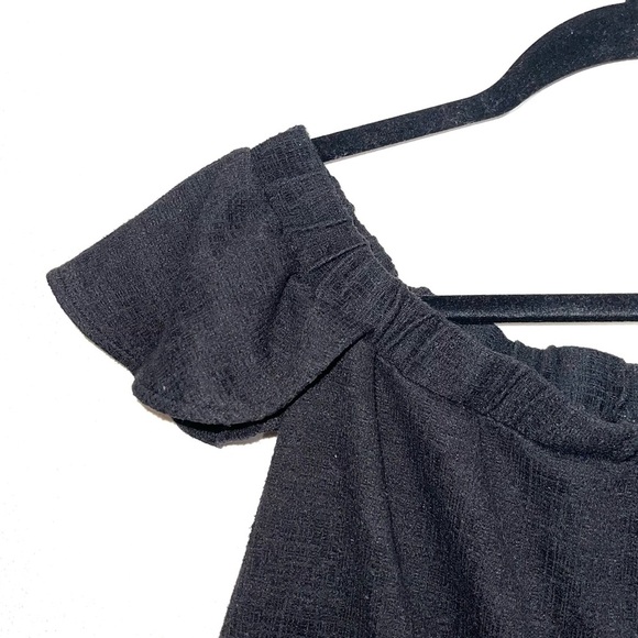 Who What Wear Black Off the Shoulder Button Tie Waist Cropped Top Xsmall Women’s - Picture 4 of 11